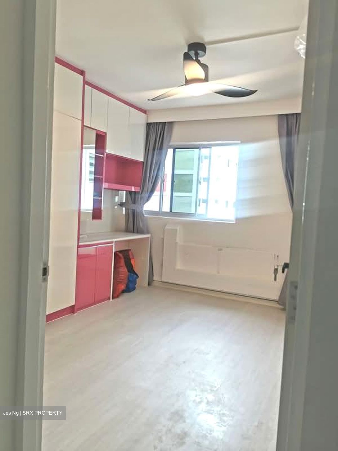 Blk 411 Pandan Gardens (Jurong East), HDB 3 Rooms #550979571